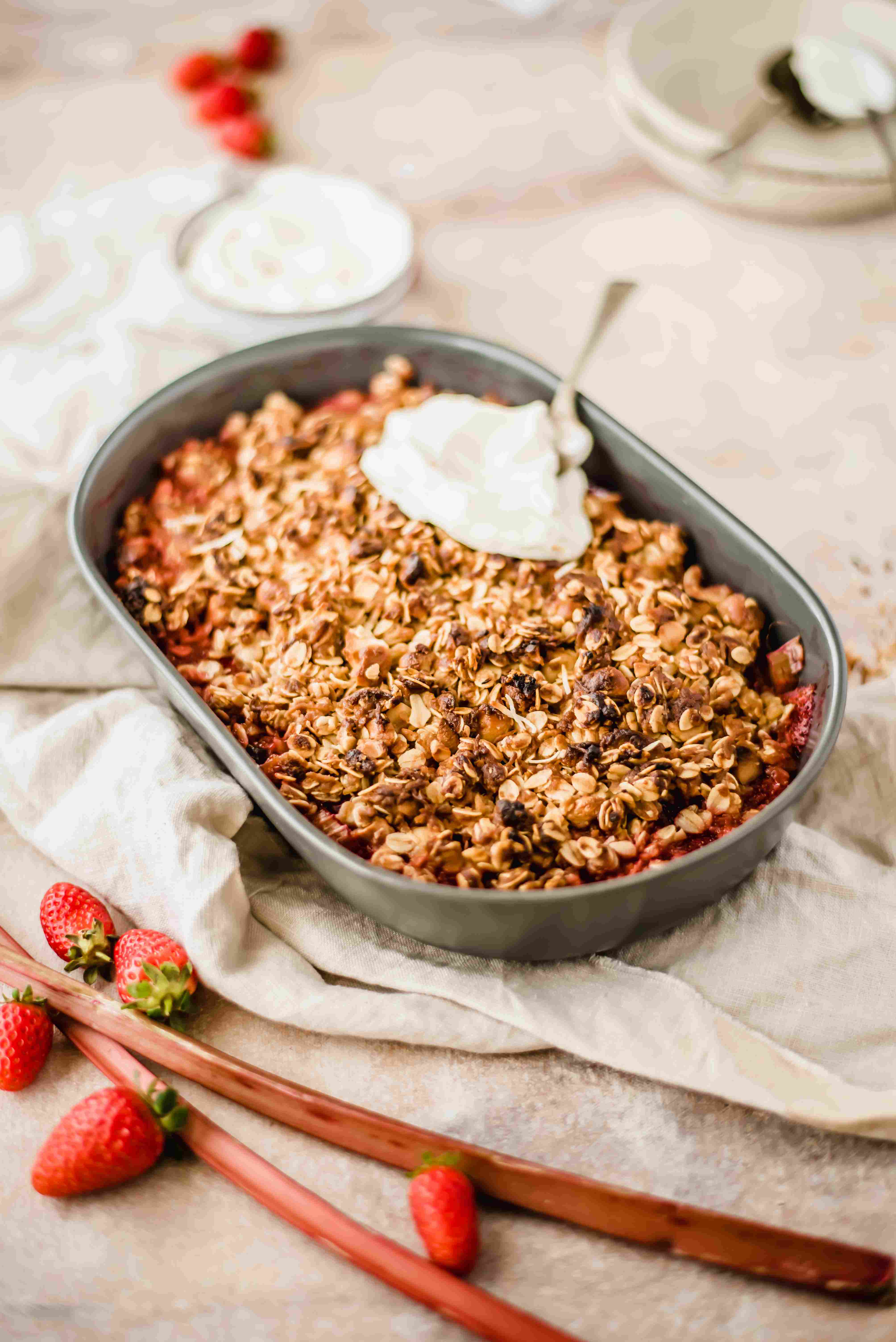 Rhubarb and Strawberry Crumble