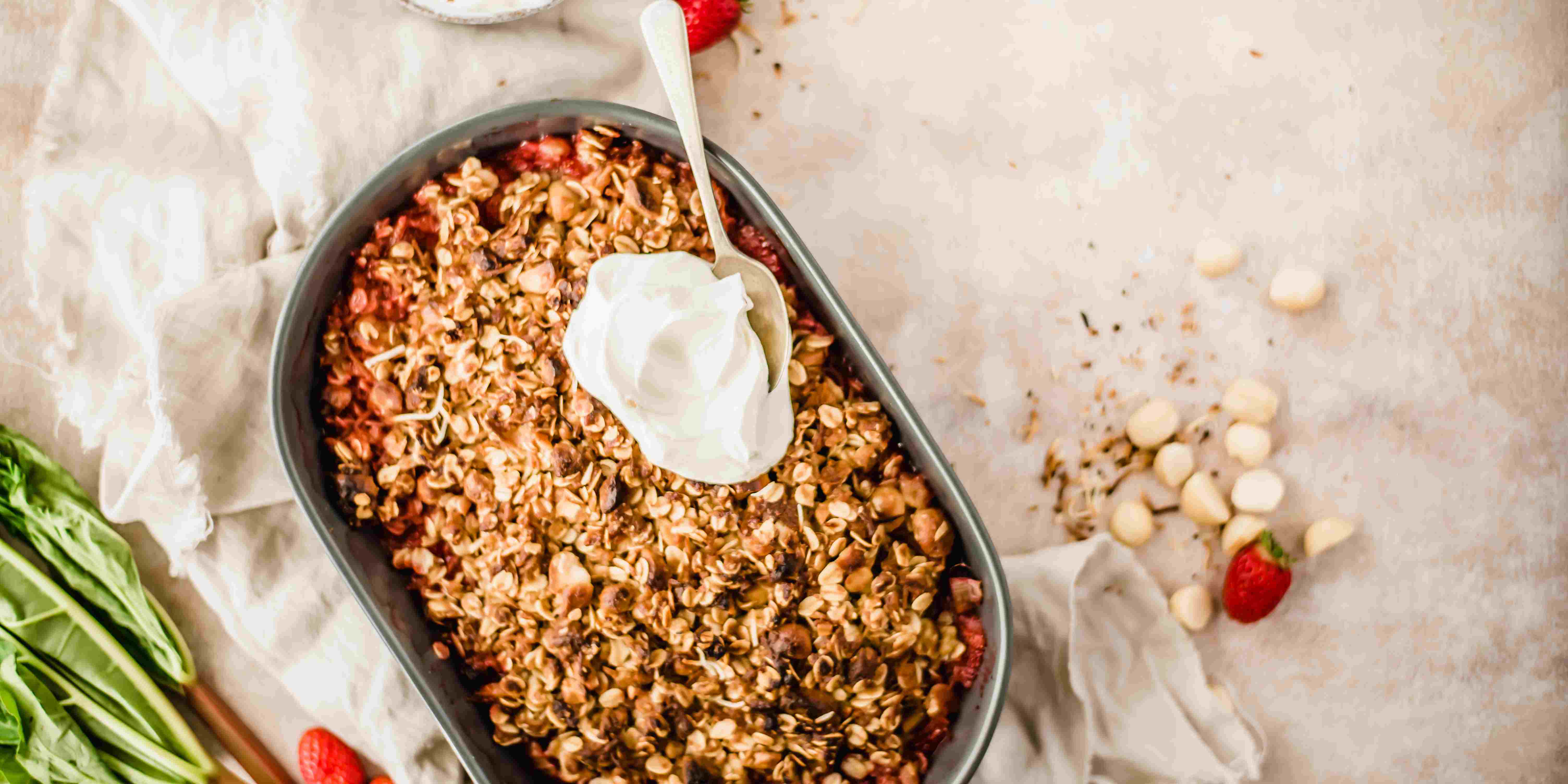 Rhubarb and Strawberry Crumble