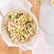 Cheesy Broccoli Pasta